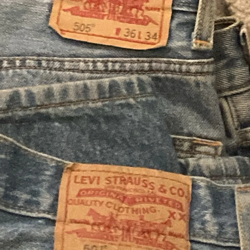 Men’s Levi’s - Picture 2 of 2